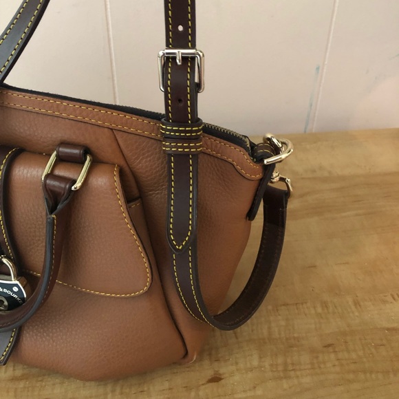 Dooney & Bourke sachel bag - Picture 3 of 4